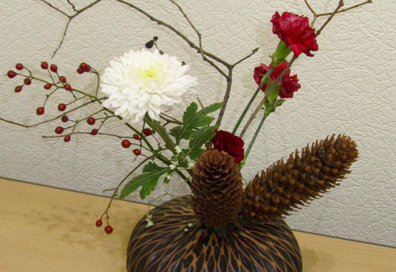 2014.12.8-13  New Year ikebana