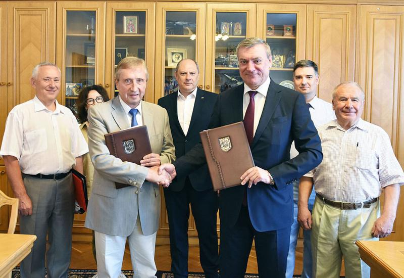 2021.06.24 the University signed a Memorandum of Cooperation with the Ministry for Strategic Industries of Ukraine 