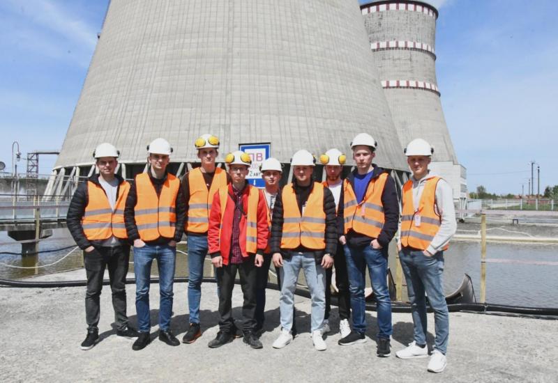 04.07.2022 Students of Igor Sikorsky Kyiv Polytechnic Institute Completed Their Internship at Rivne NPP