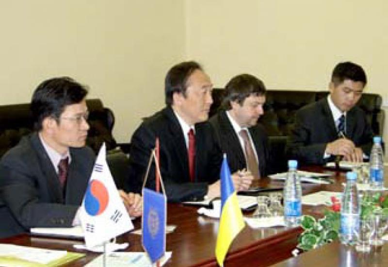 2007.04.16 Зустріч з делегацією Посольства Республіки Корея