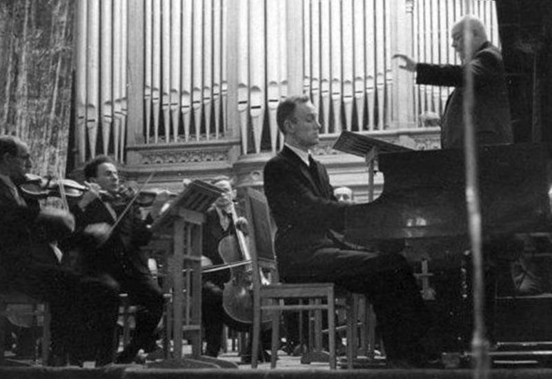 Всесоюзний конкурс музикантів - виконавців, С. Ріхтер грає 1-й концерт П.І. Чайковського, 1945 р.