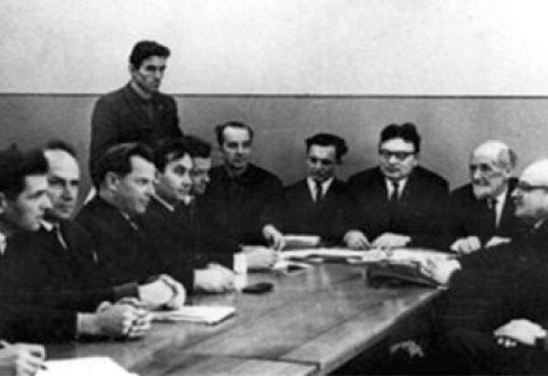 КПІ - 1968. Засідання Вченої ради РТФ. Третій справа В.В.Огієвський