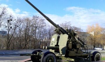 ЗеЗенитная пушка "КС-19" - экспонат и памятник