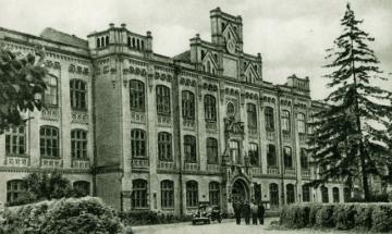 Кампус КПІ. 1 корпус, 1954 / http://starkiev.com/%D0%B2%D1%80%D0%B5%D0%BC%D1%8F/1950-2/