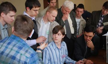 2010.04.10 Всеукраїнська студентська олімпіада з "програмування мікропрограмних автоматів та мікроконтролерних систем"