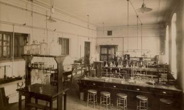 1902.  Лабораторія зоотехніки і зоогігієни