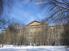 Кампус КПІ. Поляна. 12 корпус взимку Кампус КПІ. Поляна. 12 корпус взимку