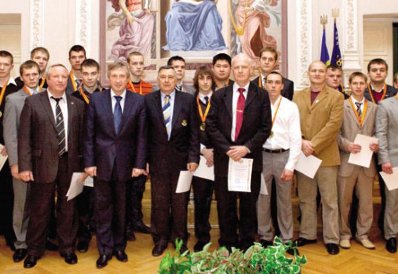 2009.11.30 Вручення золотих медалей чемпіонів України студентам-регбістам