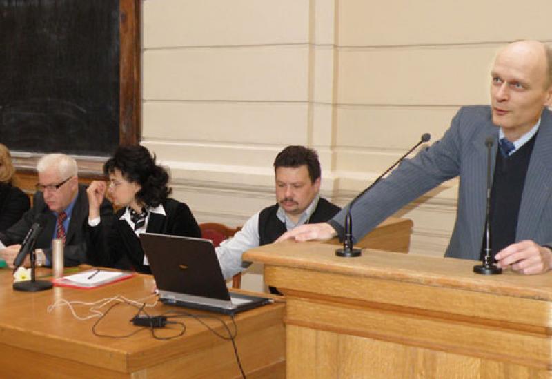 2011.04.6-8 ІІ тур Всеукраїнської студентської олімпіади з теоретичної механіки 2011.04.6-8 ІІ тур Всеукраїнської студентської олімпіади з теоретичної механіки