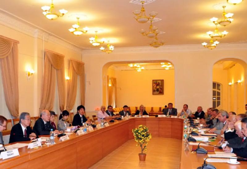 2013.07.23 Рьоджі Нойорі відвідав НТУУ «КПІ» 2013.07.23 Рьоджі Нойорі відвідав НТУУ «КПІ»