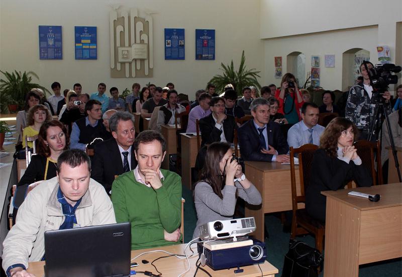 2014.04.25 семінар „Технології розумного міста у XXI столітті” 2014.04.25 семінар „Технології розумного міста у XXI столітті”