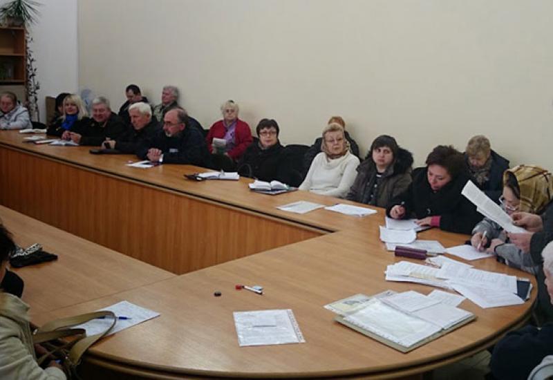 2014.10.23 На засіданні профкому співробітників 2014.10.23 На засіданні профкому співробітників