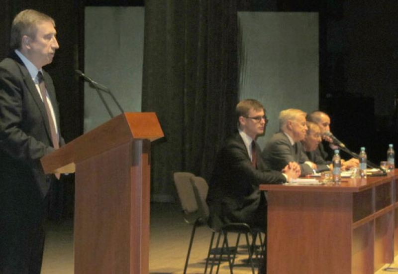 2015.04.09 Виступає М.З.Згуровський 2015.04.09 Виступає М.З.Згуровський