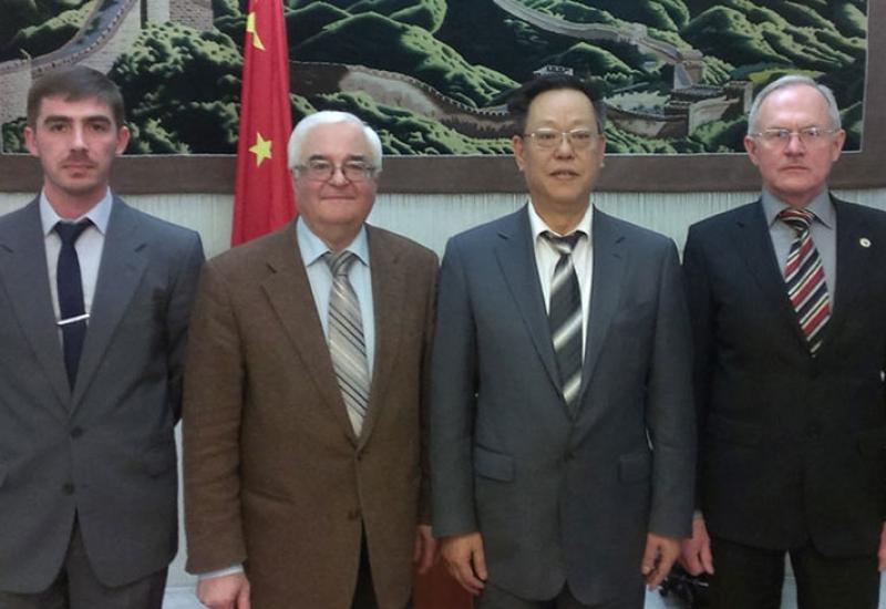 2015.04.10 meeting with Extraordinary and  Plenipotentiary Ambassador of China