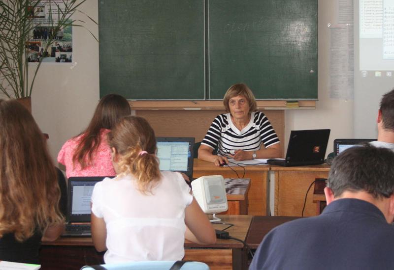 2016.08.29-09.02 Курс лекцій про мову R в рамках програми "Erasmus+" 2016.08.29-09.02 Курс лекцій про мову R в рамках програми "Erasmus+"