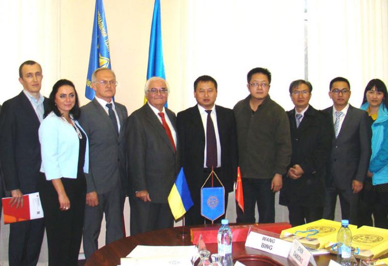 2016.10.5-6 Візит делегації Hunan Research Institute for Nonferrous Metals (КНР) 2016.10.5-6 Візит делегації Hunan Research Institute for Nonferrous Metals (КНР)