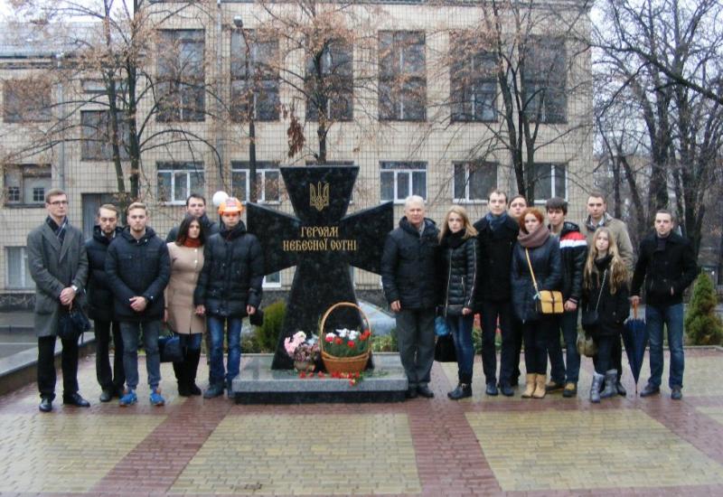 2015.11.21 Вшанування пам’яті Героїв Небесної сотні 2015.11.21 Вшанування пам’яті Героїв Небесної сотні