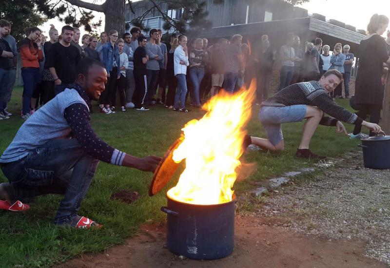 в данській народній школі в данській народній школі