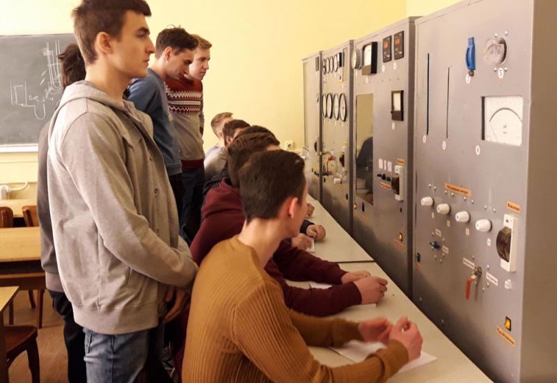 Кампус КПІ. Навчальна лабораторія технологічних вимірювань та моделювання Кампус КПІ. Навчальна лабораторія технологічних вимірювань та моделювання