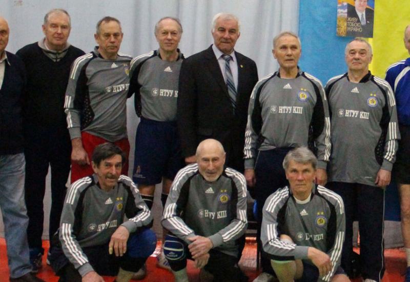 Команда ветеранів волейболу КПІ ім. Ігоря Сікорського