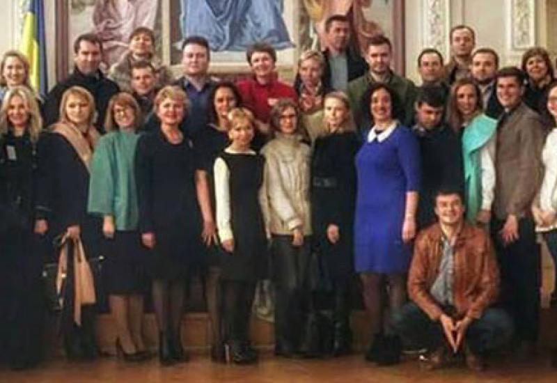 2017.04.01 Зустріч випускників кафедри менеджменту 2017.04.01 Зустріч випускників кафедри менеджменту