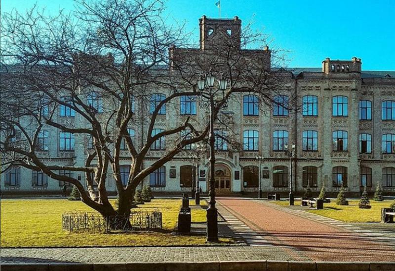 Кампус КПИ, 1 корпус - фото Дмитрий Тищенко Кампус КПИ, 1 корпус - фото Дмитрий Тищенко