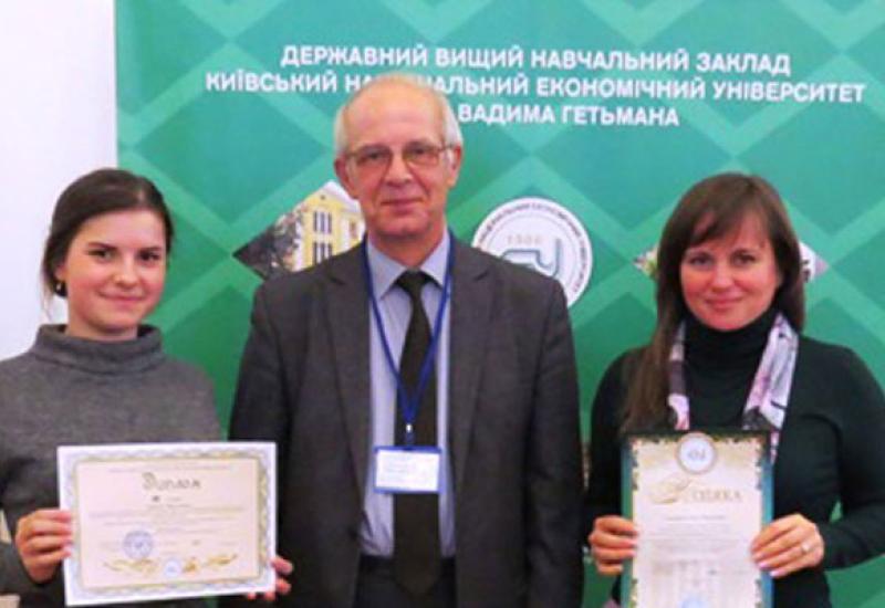 М.Гафтуняк, проф. Л.Л.Антонюк, О.М.Савицька М.Гафтуняк, проф. Л.Л.Антонюк, О.М.Савицька