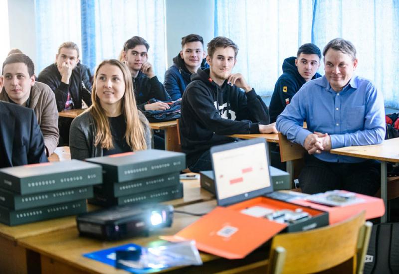 A joint  laboratory was opened at the Faculty of Instrumentation Engineering