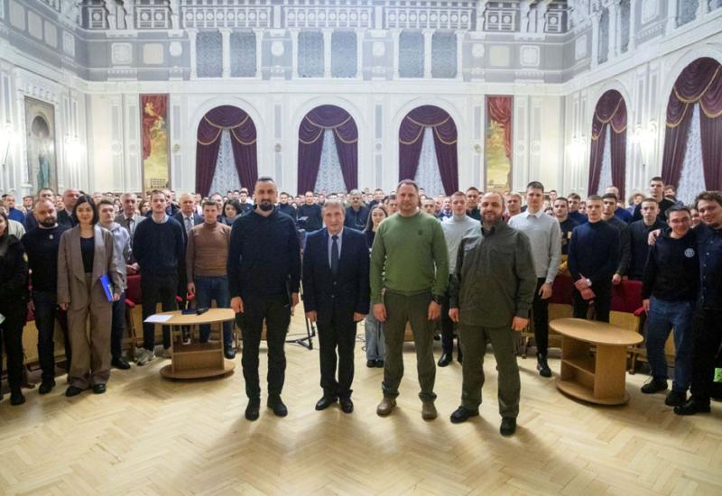 Візит військово-політичного керівництва України до КПІ