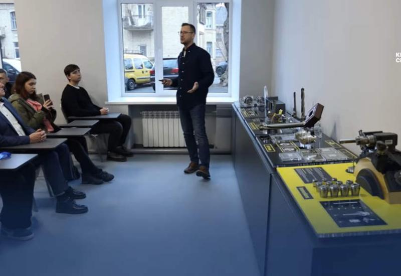 Навчально-науковий центр «КПІ-Технополіс»