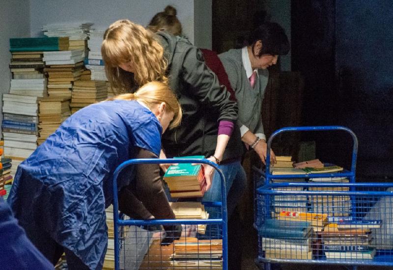 Kyiv Polytechnic recycles written-off printed matter for benefit of nature, its development