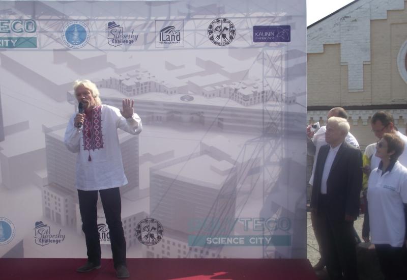 2015.04.30 Sir Richard Branson at the presentation of the project “Polyteco Science City” 2015.04.30 Sir Richard Branson at the presentation of the project “Polyteco Science City”