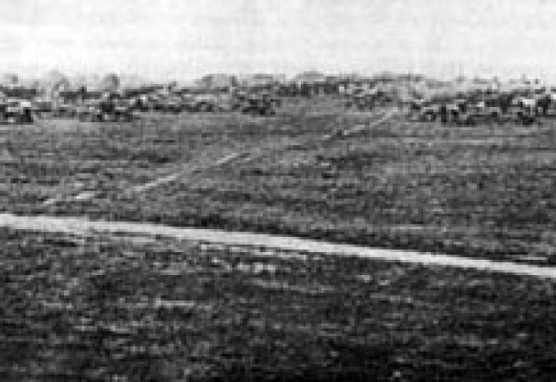 КПІ - 1890-ті. Територія КПІ до побудови інституту (Шулявка, саперний табір) КПІ - 1890-ті. Територія КПІ до побудови інституту (Шулявка, саперний табір)
