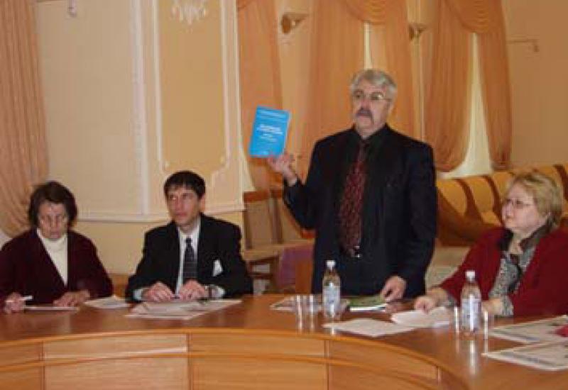 2007.11.23-24 круглий стіл “Проблеми і перспективи розвитку музеїв ВНЗ України”