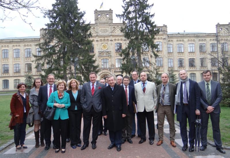 2015.04.16 Візит делегації корпорації «Boeing» і компанії «Прогресстех»