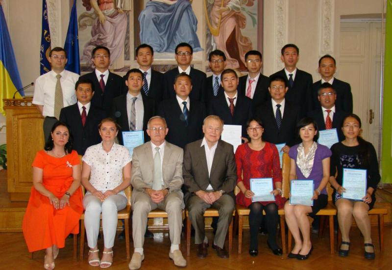 2016.07.06 Вручення сертифікатів фахівцям із КНР