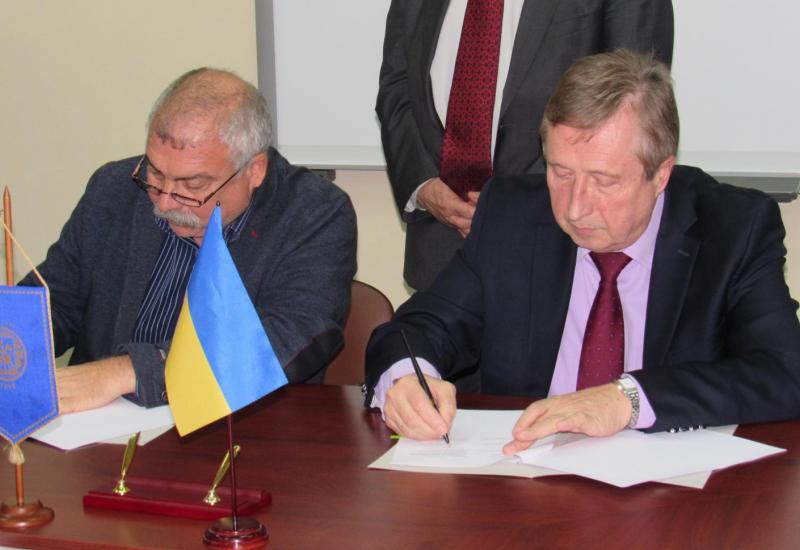 2017.10.12 Меморандум про співпрацю з компанією «IoT Україна» 2017.10.12 Меморандум про співпрацю з компанією «IoT Україна»