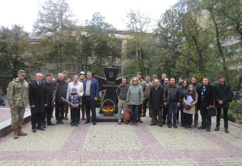2016.10.13 Політехніки вшанували пам’ять своїх товаришів, які загинули на Майдані та на Сході України 2016.10.13 Політехніки вшанували пам’ять своїх товаришів, які загинули на Майдані та на Сході України