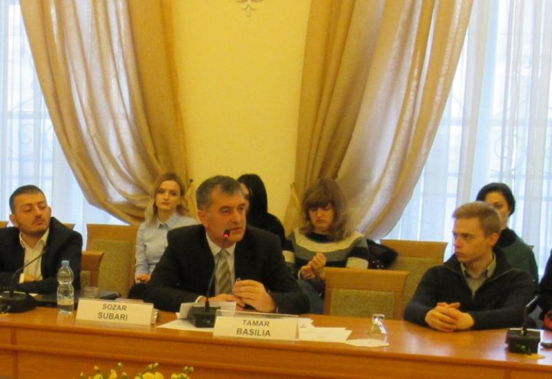 2017.11.21 зустріч зі співробітниками Міністерства з питань внутрішньо переміщених з окупованих територій осіб, біженців і розміщення Грузії 2017.11.21 зустріч зі співробітниками Міністерства з питань внутрішньо переміщених з окупованих територій осіб, біженців і розміщення Грузії