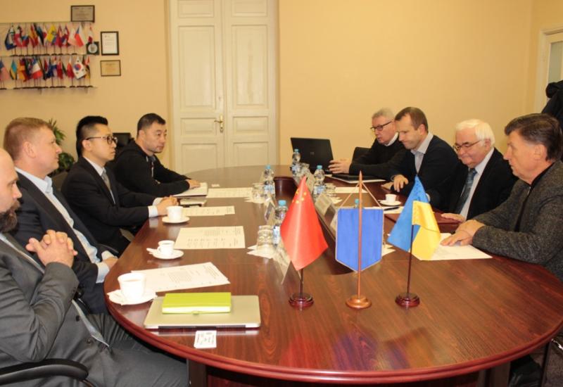 2018.11.23 Візит голови представництва корпорації CNNC в Україні та представників Української асоціації Шовкового шляху «Silk Link» (КНР) 2018.11.23 Візит голови представництва корпорації CNNC в Україні та представників Української асоціації Шовкового шляху «Silk Link» (КНР)