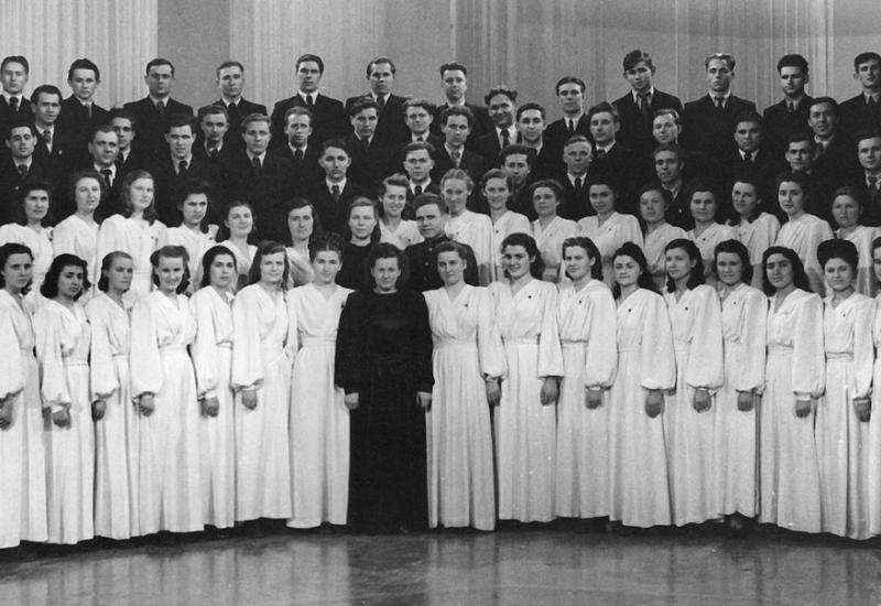 1951 р. Республіканська олімпіада художньої самодіяльності, м. Києві 1951 р. Республіканська олімпіада художньої самодіяльності, м. Києві