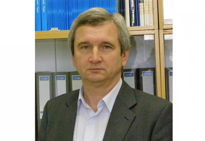 О.М.Новіков О.М.Новіков