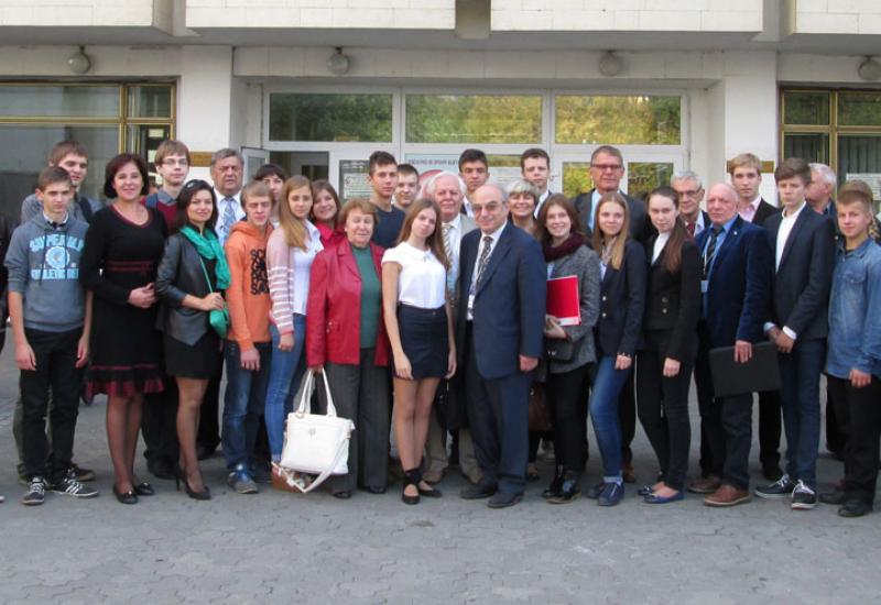 2015.10.5-8 V Міжнародна наукова конференція "HighMatTech-2015" 2015.10.5-8 V Міжнародна наукова конференція "HighMatTech-2015"