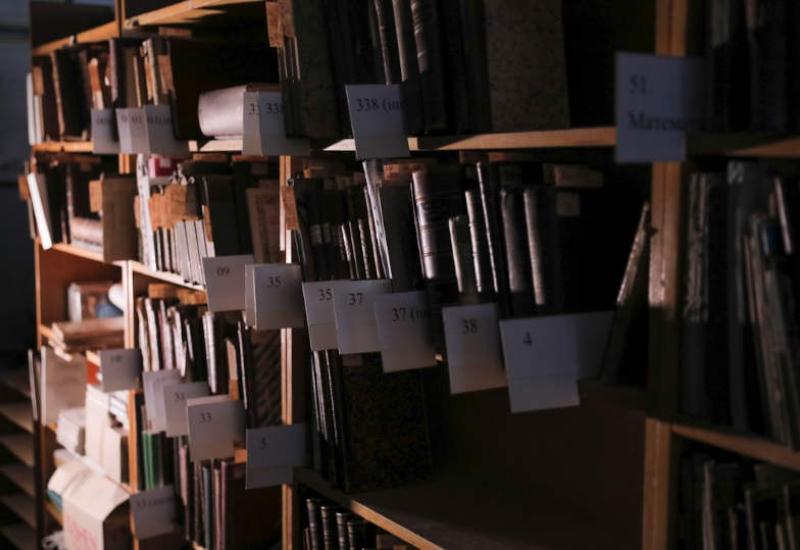 Бібліотека КПІ, книжкові полиці