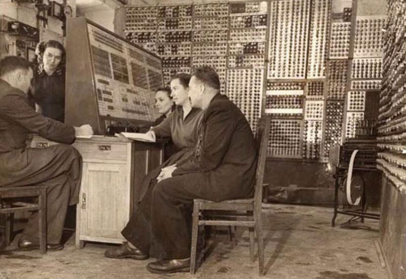 Академія наук УРСР. Київ. 1951 рік | http://cyberua.info/novyny/ik-nanu-vse-pochynalosja-u-feofaniji-spohady-ch1-nadija-mishchenko/ Академія наук УРСР. Київ. 1951 рік | http://cyberua.info/novyny/ik-nanu-vse-pochynalosja-u-feofaniji-spohady-ch1-nadija-mishchenko/