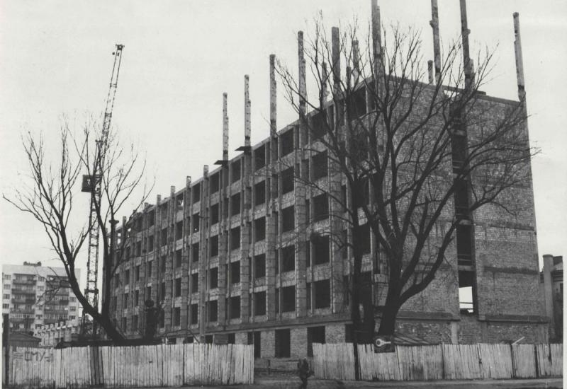 Кампус КПІ. Будівництво корпусу 22 (1969-1974)