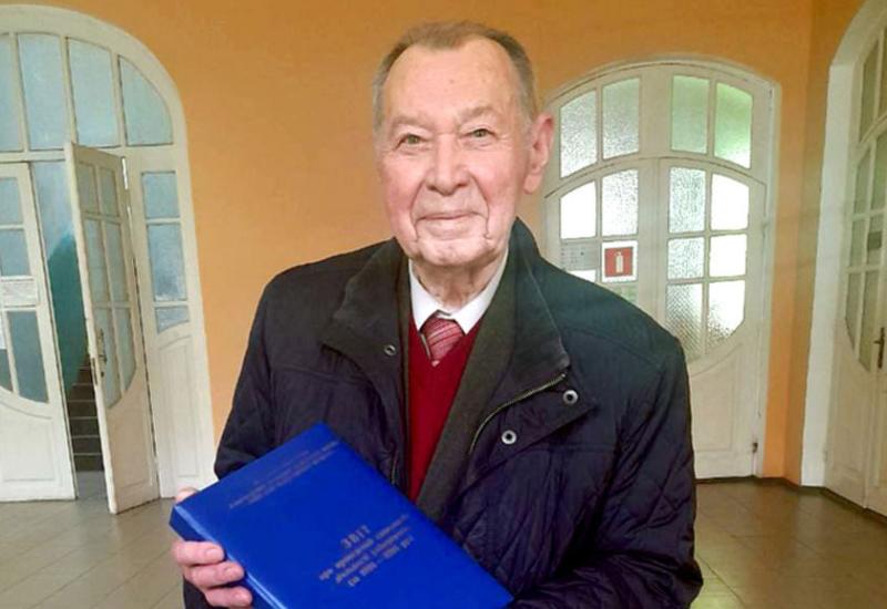 Володимир Юхимович Угольніков