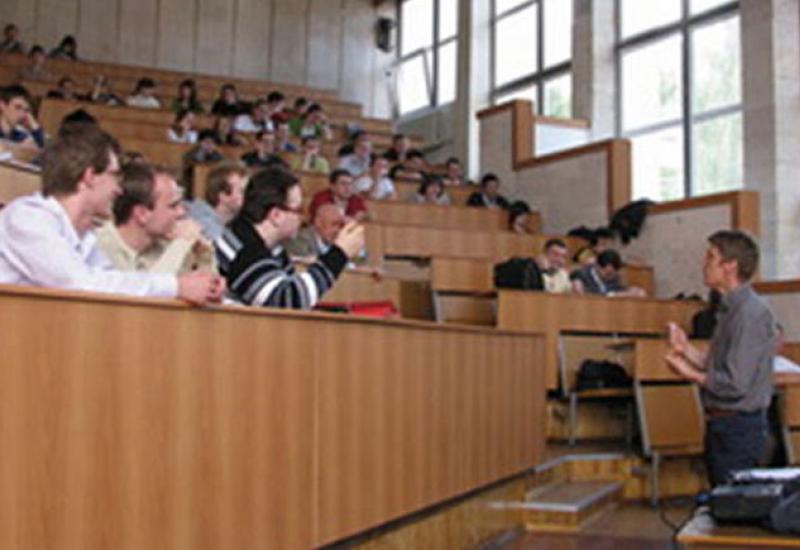 КПІ - 2010. Лекція професора М. Фонтеса КПІ - 2010. Лекція професора М. Фонтеса