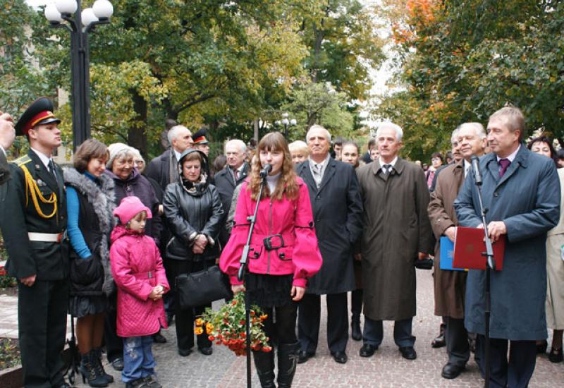 2011.10.13 Відкрито пам’ятники трьом видатним конструкторам, які навчалися в Київському політехнічному інституті