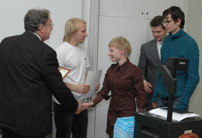 2010.11.18 ІІ всеукраїнська олімпіада з механотроніки 2010.11.18 ІІ всеукраїнська олімпіада з механотроніки